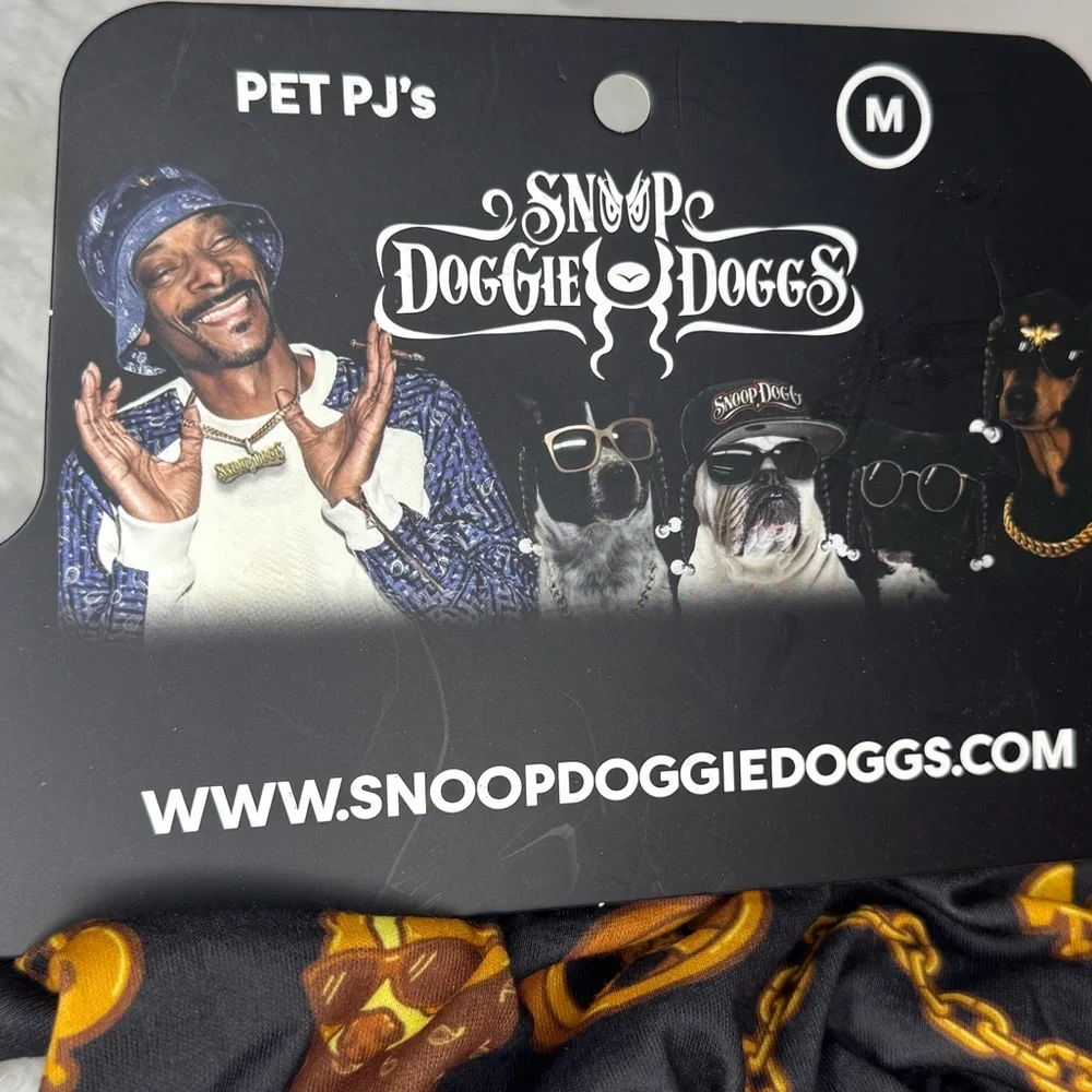NEW Snoop Doggie Doggs Deluxe Pet PJs w/an Off The Chain graphic print, size M